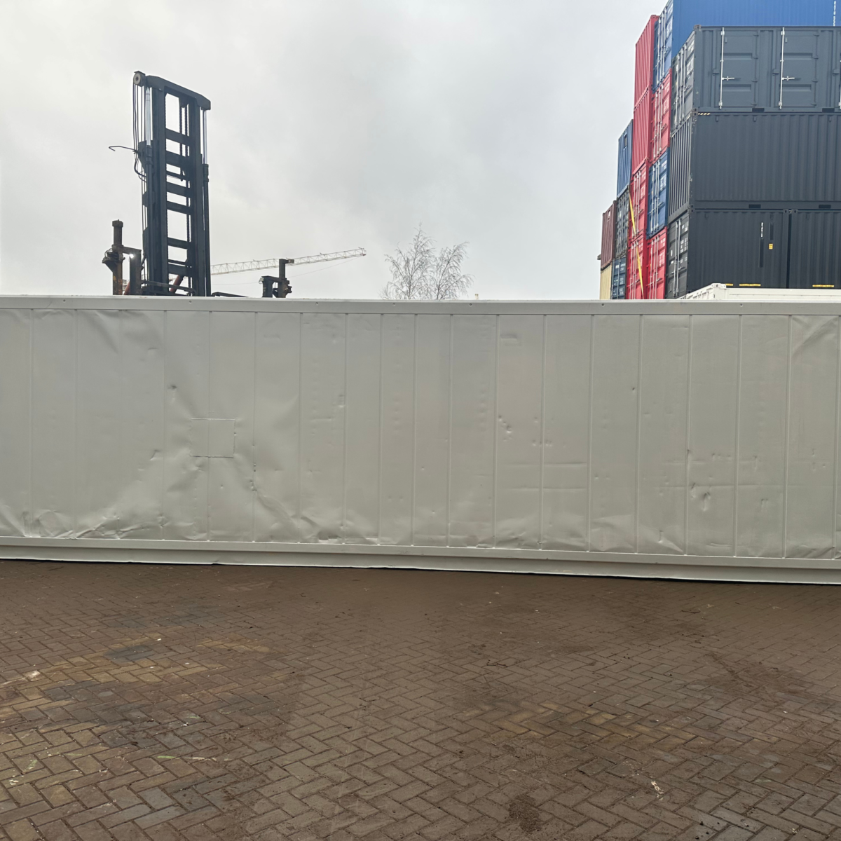 zijaanzicht witte 40ft reefer container